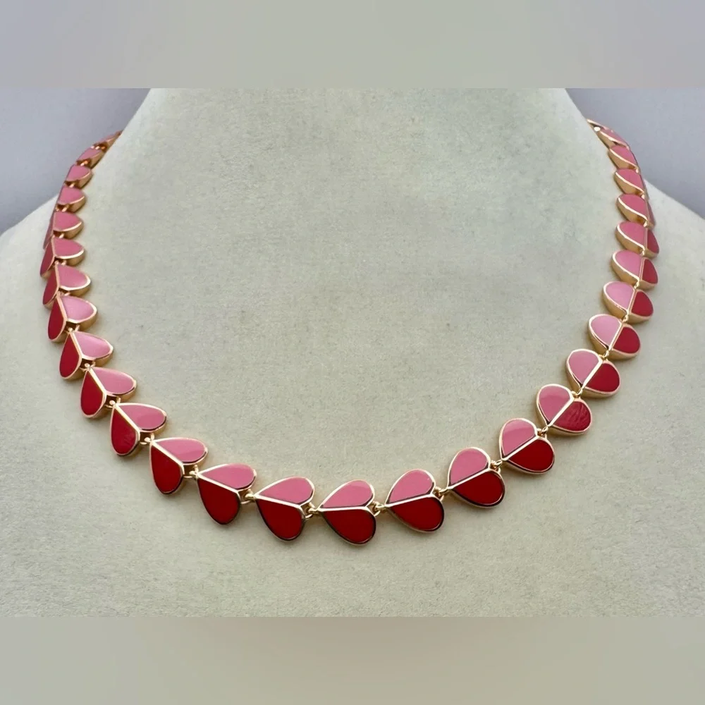 KATE SPADE Heritage Spade Necklace NWT Pink/Red
With/Dust Bag - Picture 5 of 8